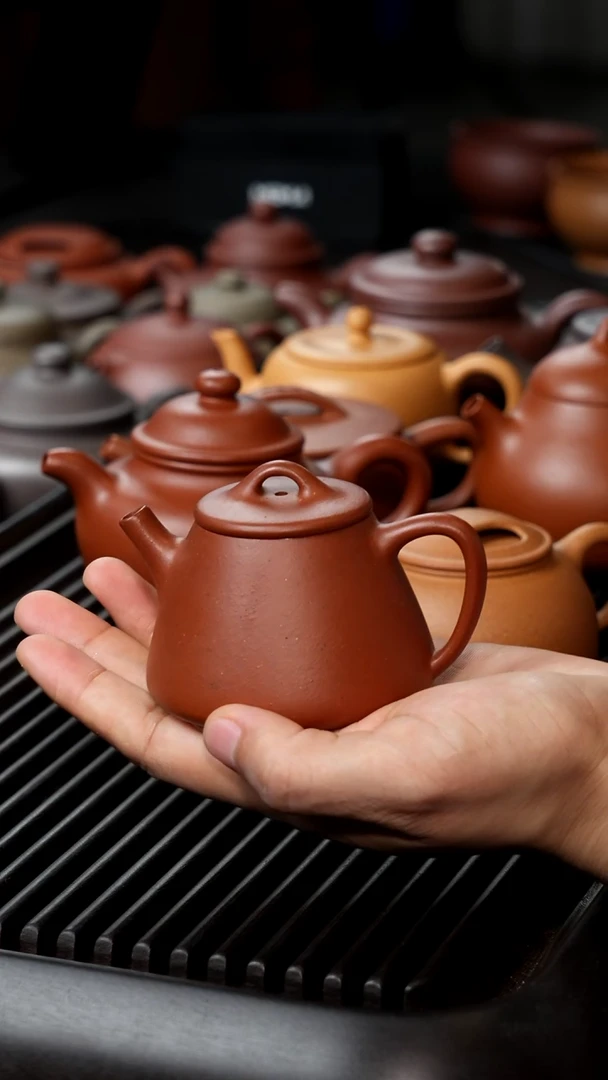 茶壶紫砂红泥高石瓢微瑕半手110