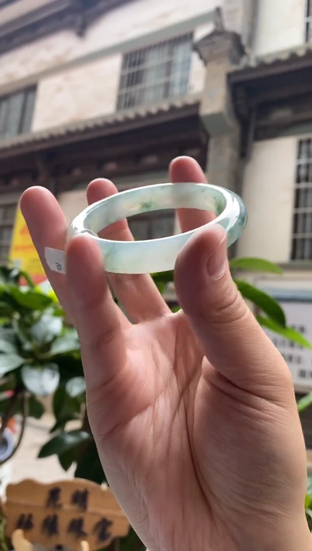 未镶嵌手镯翡翠56圈