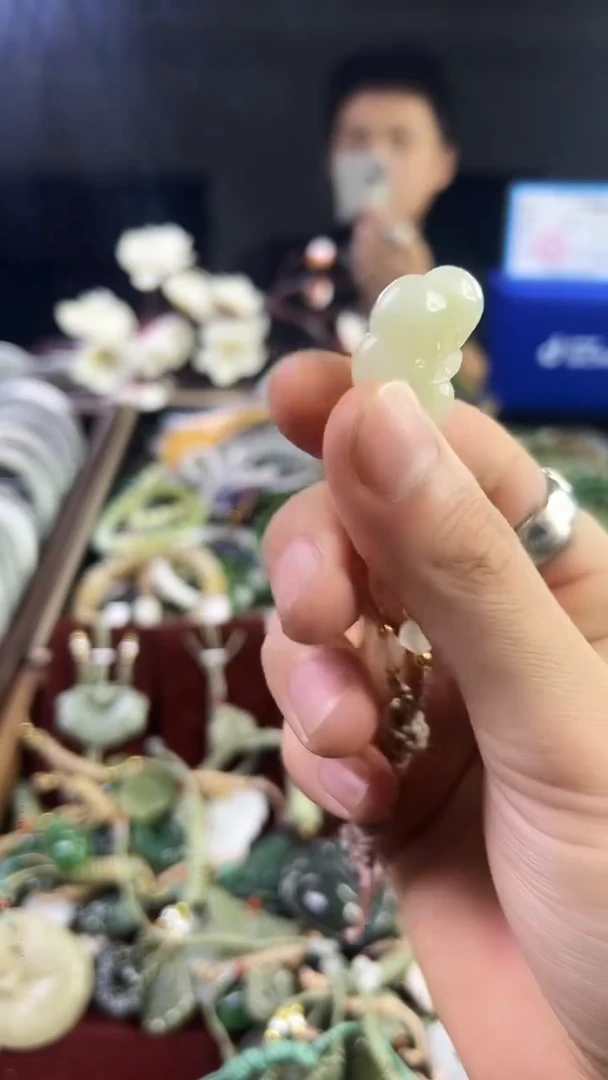 颈饰未镶嵌和田玉多样性发货