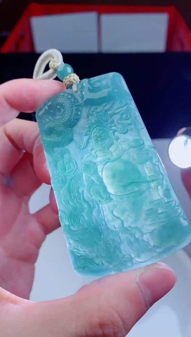 颈饰未镶嵌翡翠1