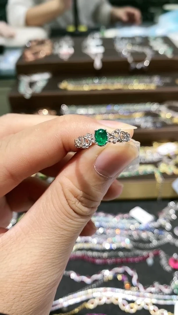 【闪购商品】祖母绿戒指银S925镶嵌戒指