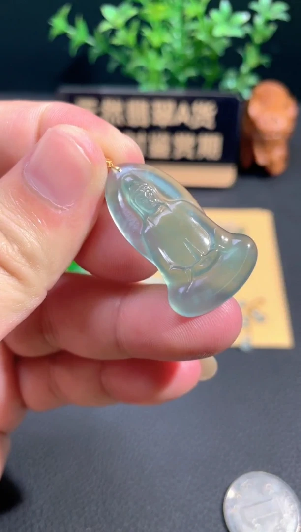 颈饰18K金镶嵌翡翠翡翠