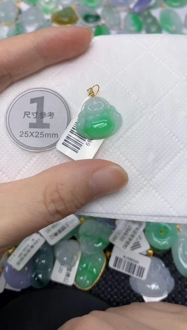 翡翠18K金镶嵌颈饰1111111