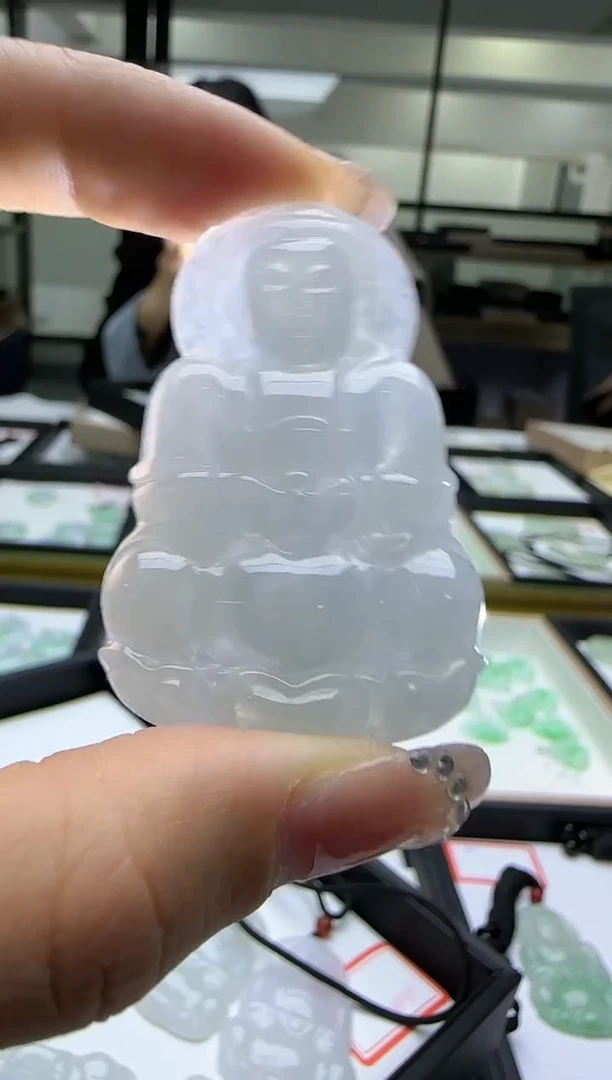 【闪购商品】翡翠颈饰未镶嵌观音