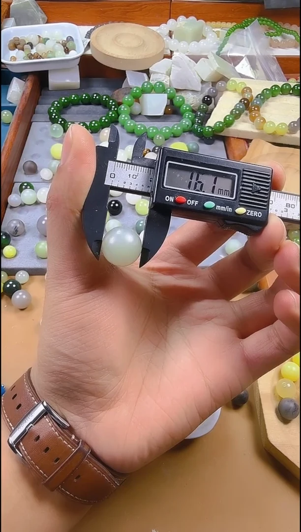 未镶嵌手链和田玉卡16新疆且末料青白种散珠