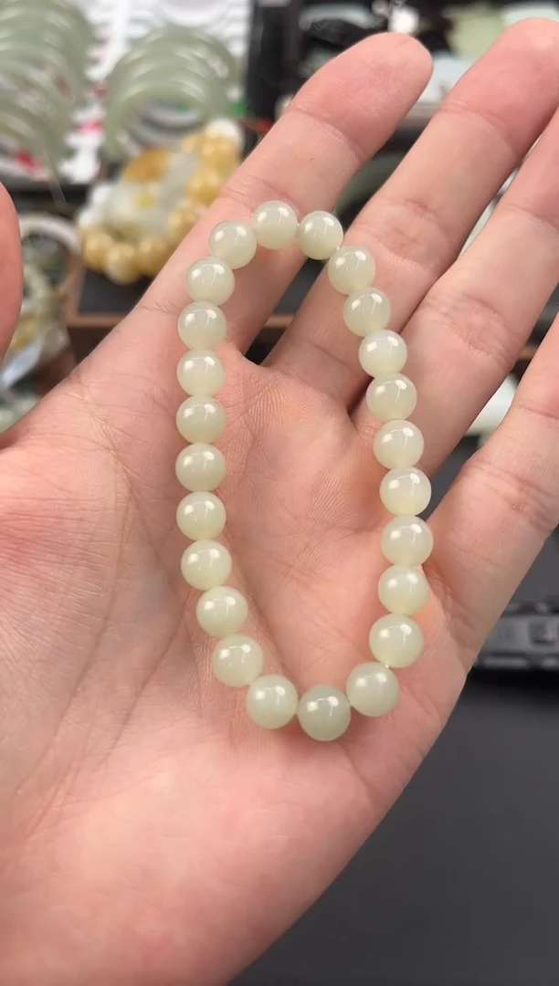 未镶嵌手串和田玉且末高青白手串卡8微色差