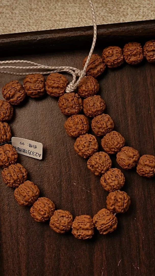 手串金刚菩提S10方墩梅花