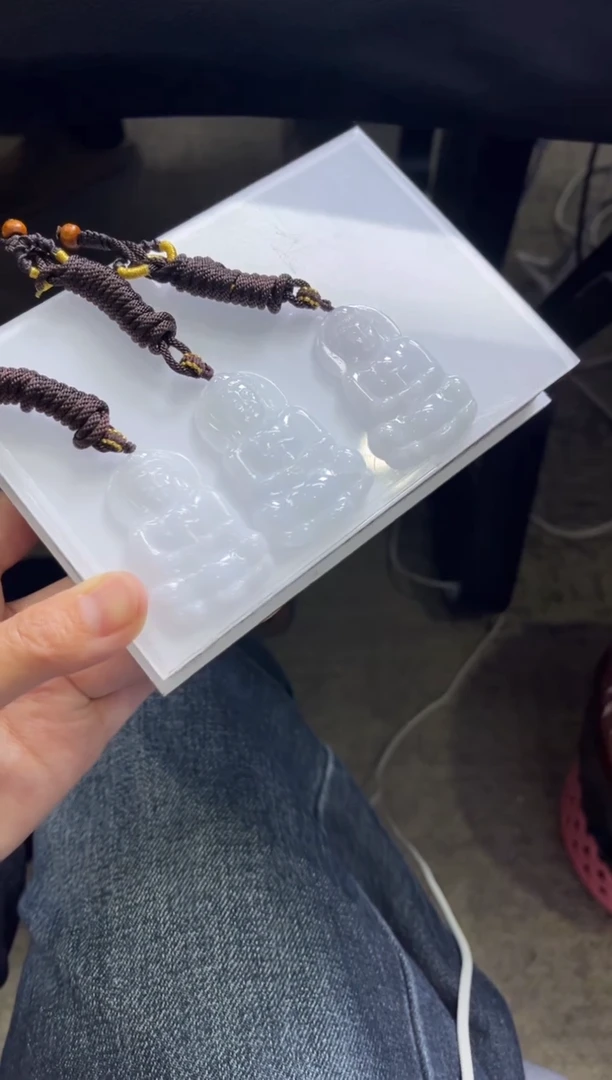 颈饰未镶嵌翡翠V55/多样性发一件/配绳子