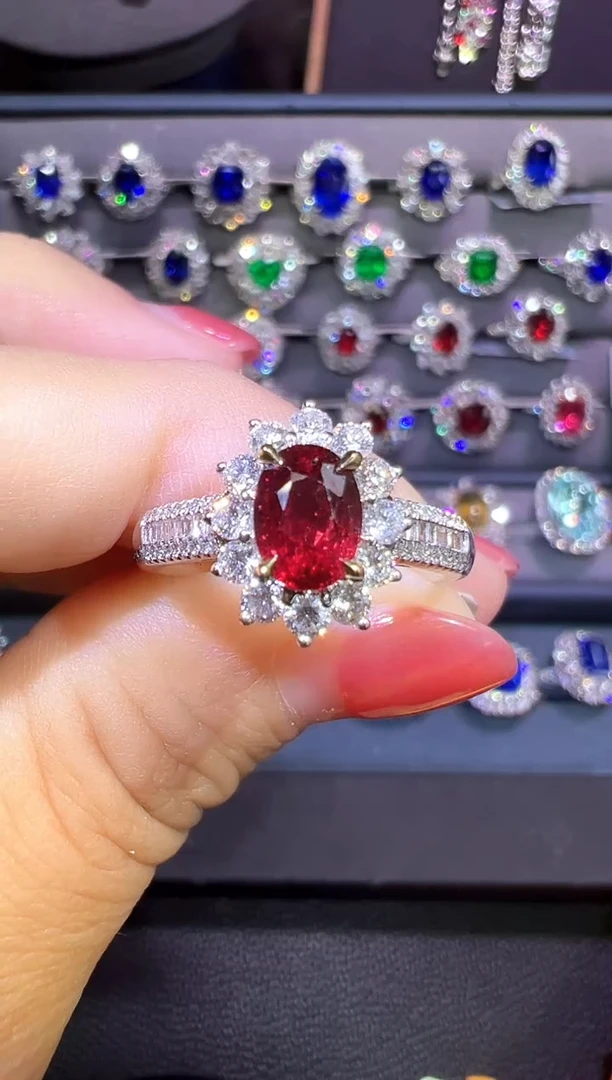 18K金镶嵌AIGS无烧鸽血红红宝石1.28ct