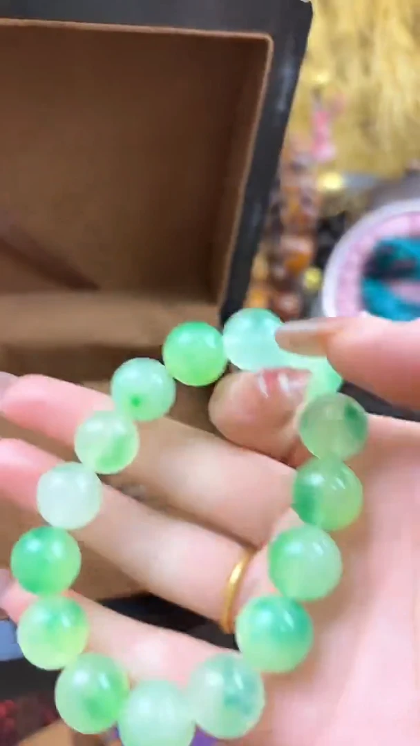 【闪购商品】翡翠颈饰未镶嵌晨晨专属链接130