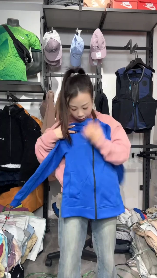 1272编码 瑕疵款直播间过款为准 尺码    身高