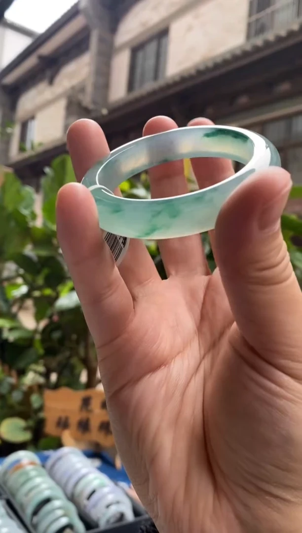 未镶嵌手镯翡翠53圈