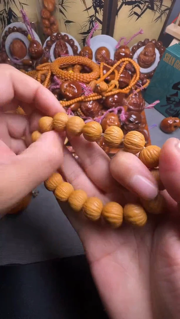 手串橄榄核猴头土豪