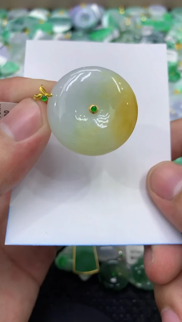颈饰18K金镶嵌翡翠天然缅甸翡翠A货