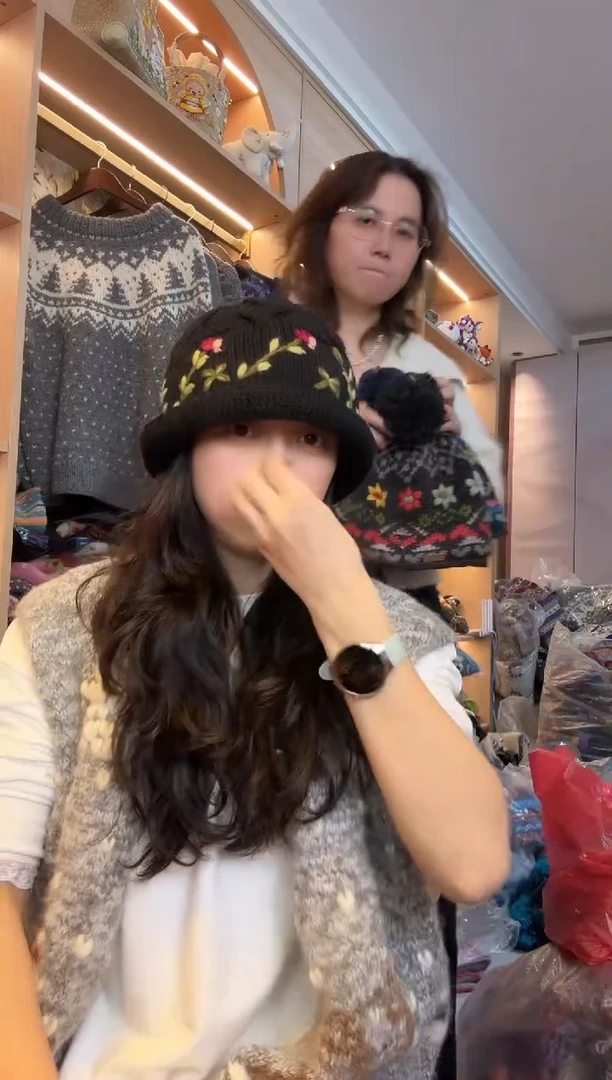 羊毛铮***王美利奴刺绣渔夫帽