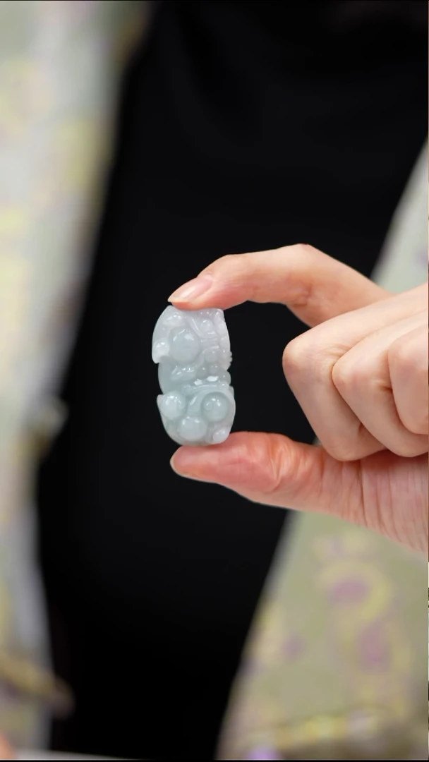 颈饰未镶嵌翡翠貔貅w