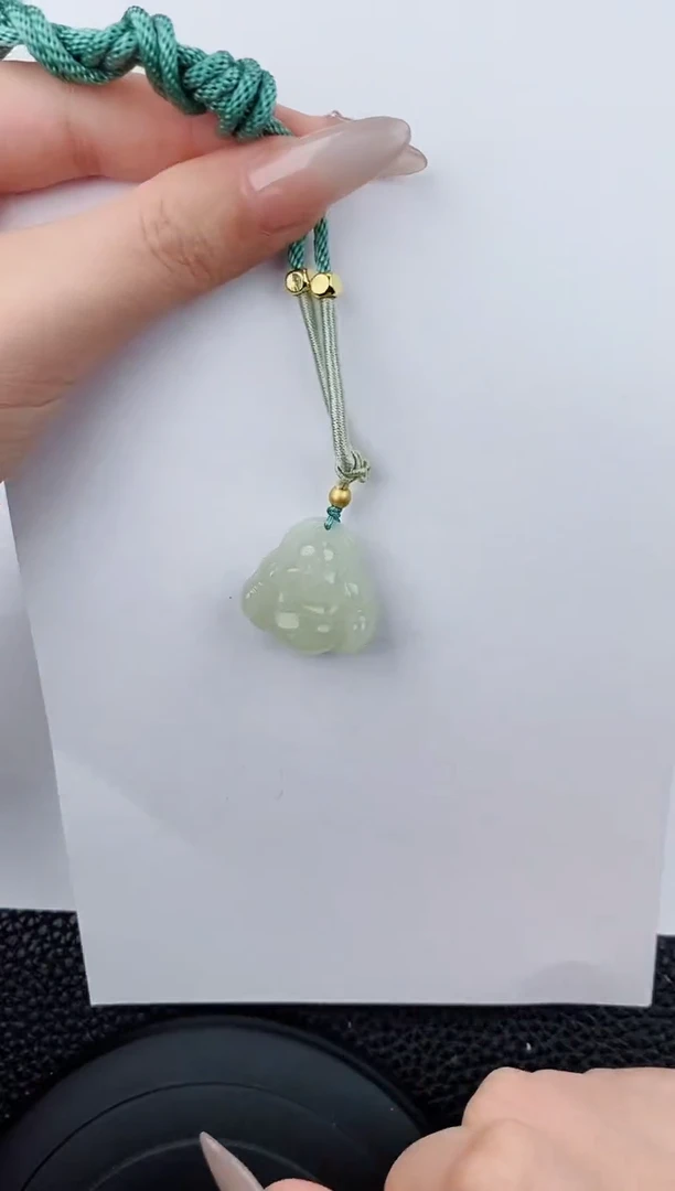 和田玉未镶嵌吊坠(赠链)555碎玉微色差T138