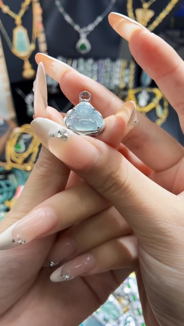 翡翠未镶嵌吊坠(不含链)天然翡翠a货 多样性发其一