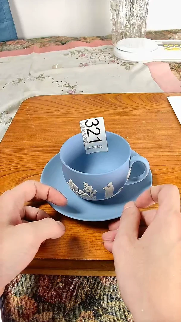 瓷片吃****皮小淼海外陶瓷工艺品