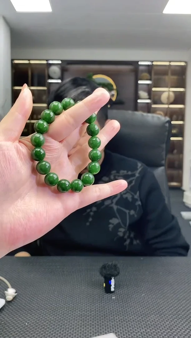 颈饰未镶嵌和田玉碧玉圆珠卡12手串