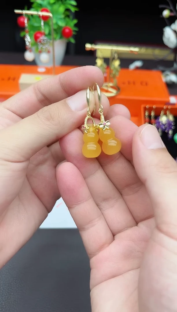 玛瑙/玉髓耳饰未镶嵌333000