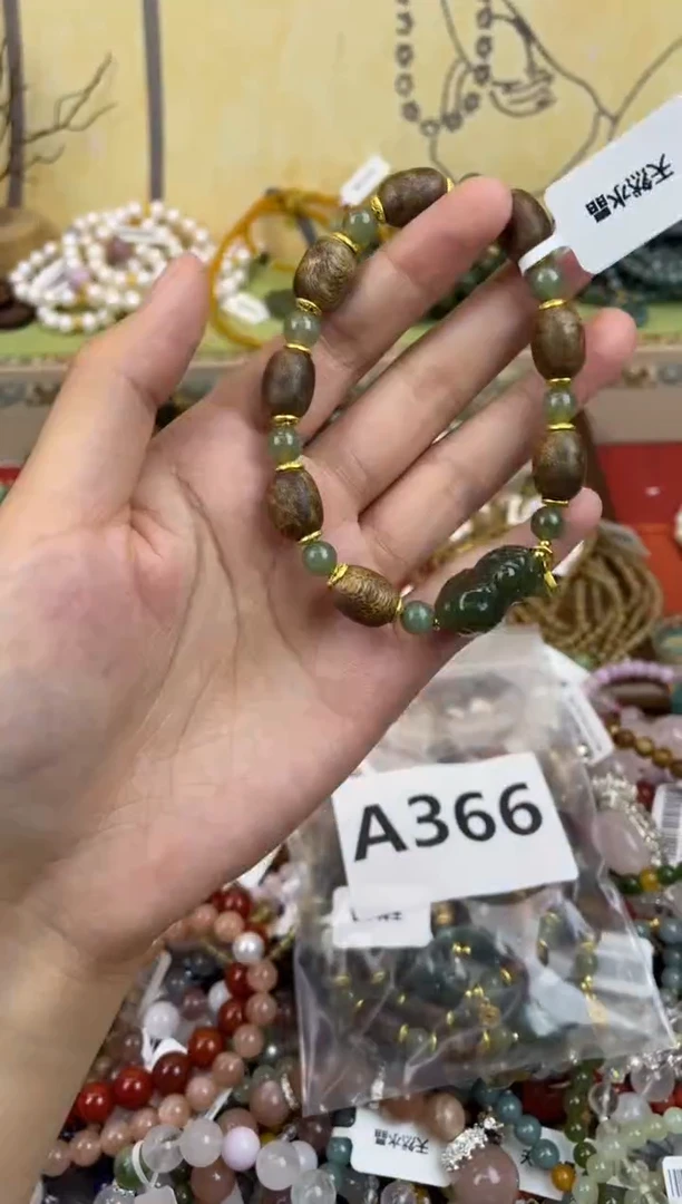未镶嵌檀香木手串366