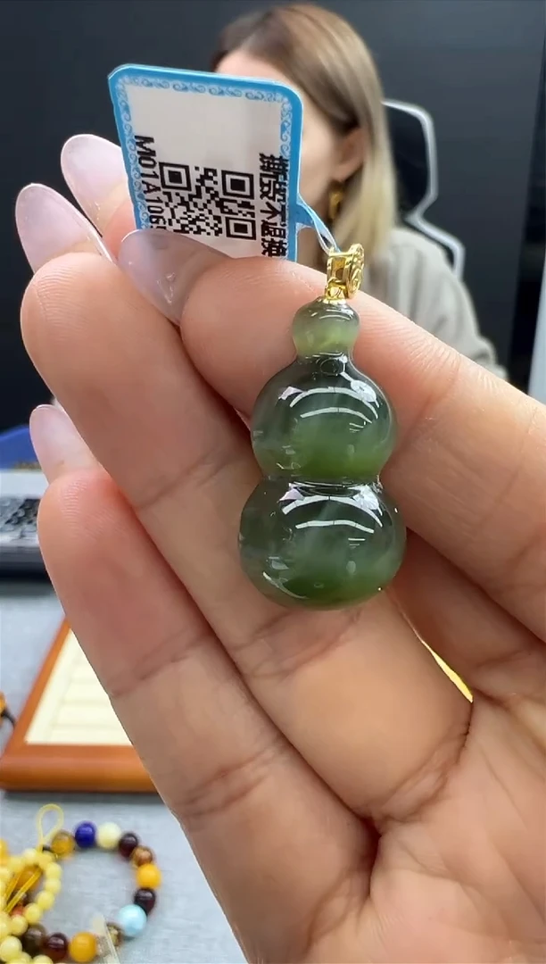 【闪购商品】和田玉（碧玉）颈饰18K金镶嵌178秒拍号