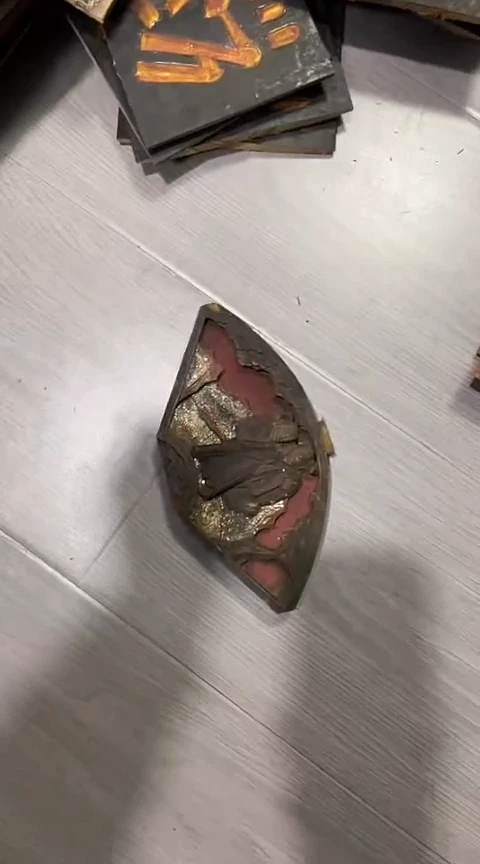 【闪购商品】香榧木一个孤品木雕20