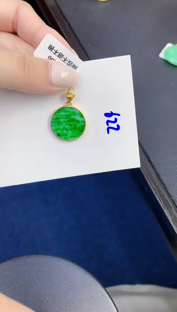 颈饰未镶嵌翡翠缅甸天然翡翠A货