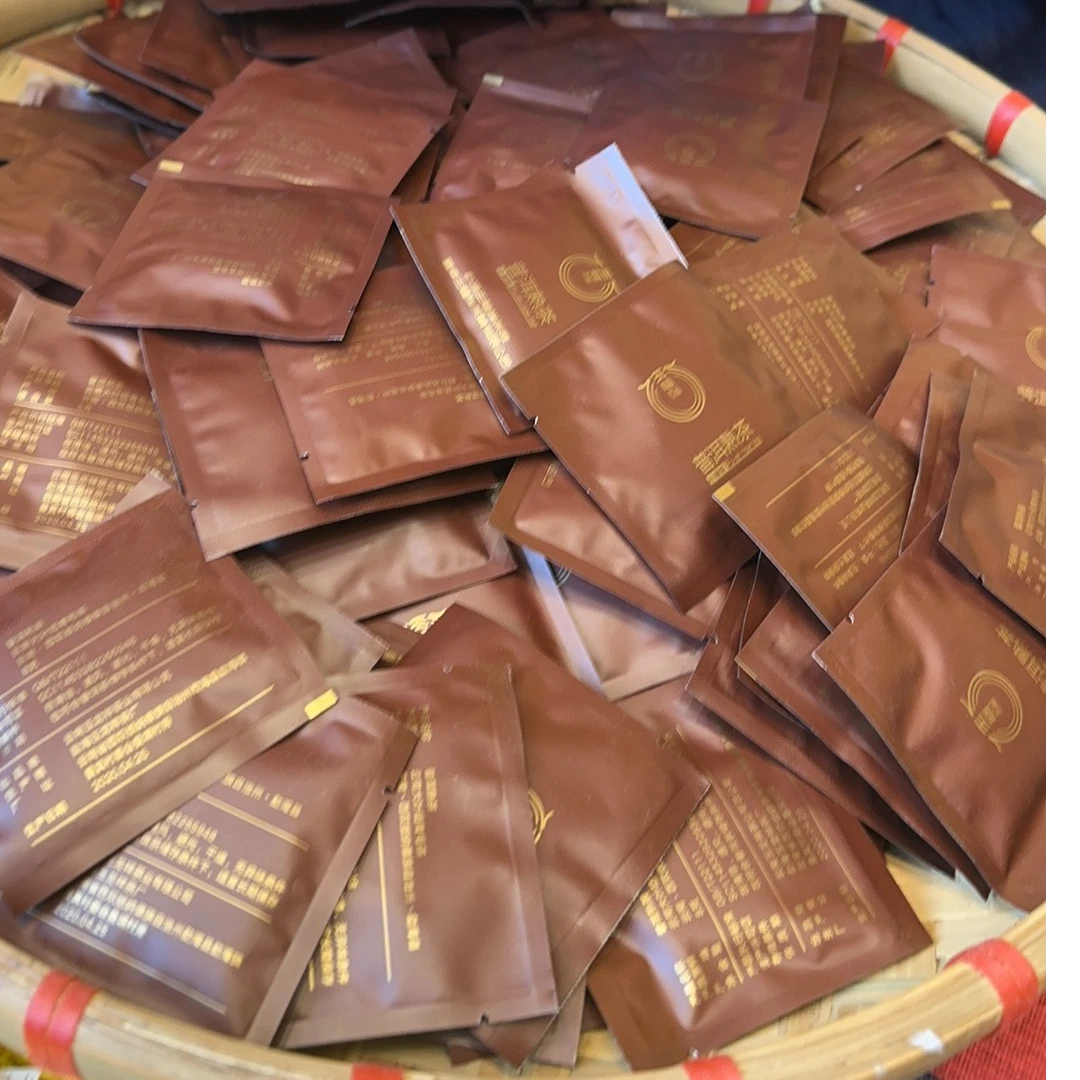 玉龙祥熟茶方片 8克 31