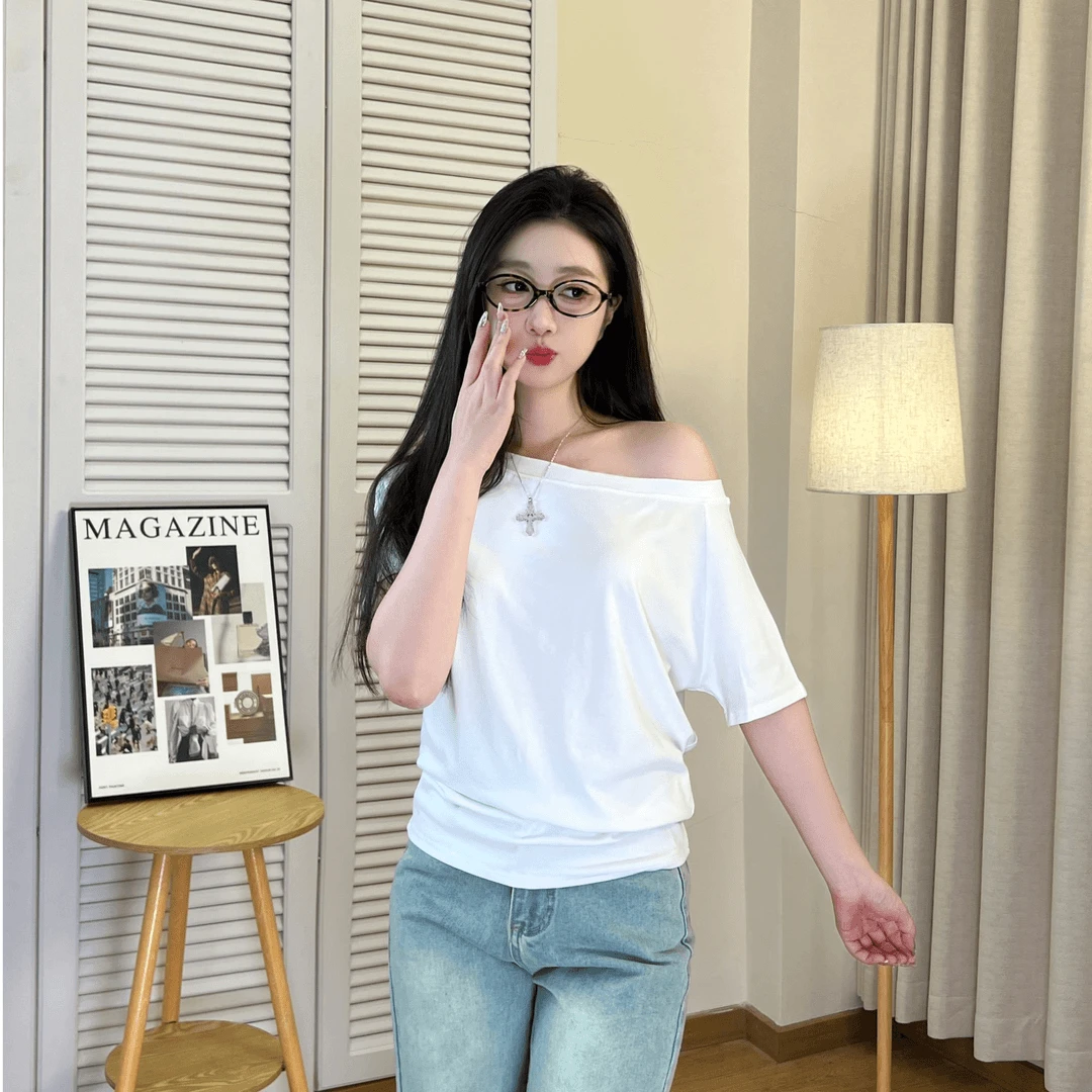 美式高街纯欲风一字肩斜肩短袖t恤女夏季纯色性感露肩新款上衣潮