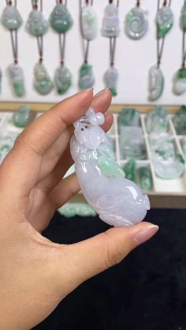 颈饰未镶嵌翡翠1