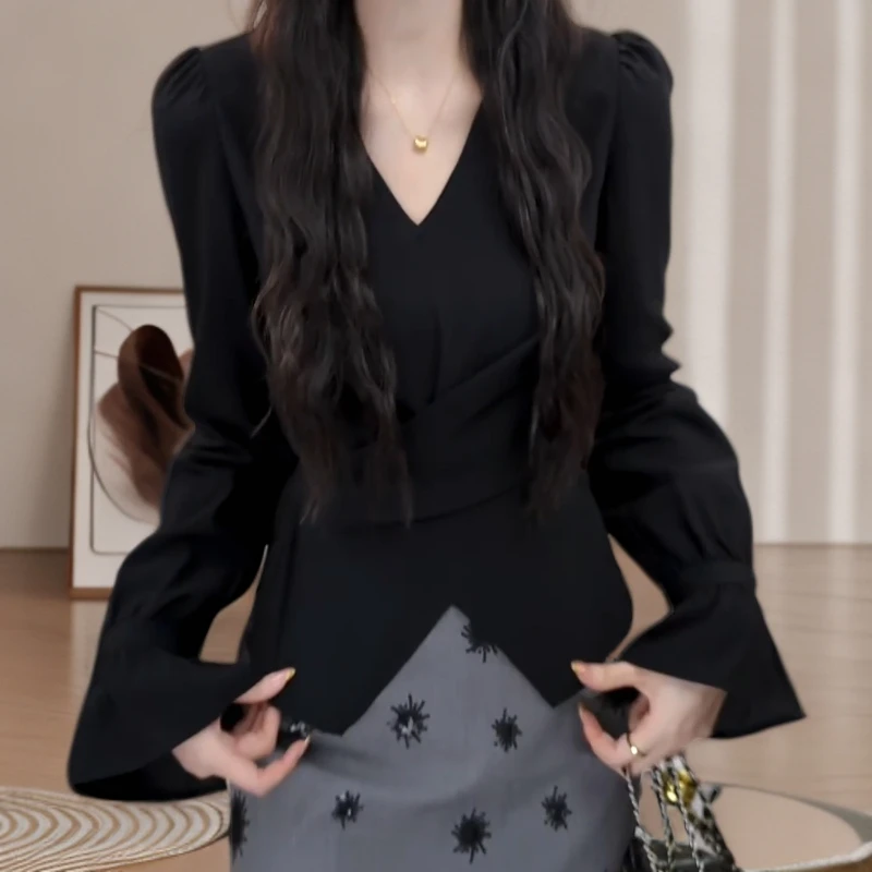 【棠枝词意】设计感时尚长袖洋气衬衫女V领上衣C6025