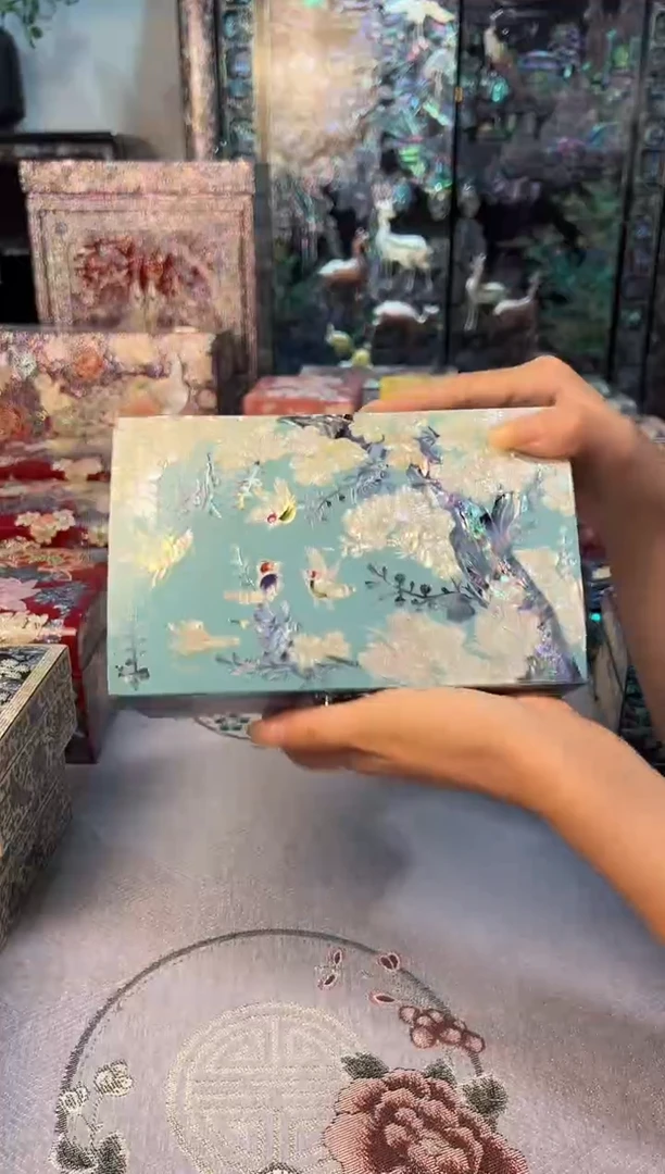 按扣绒布底·弘贝雅螺钿漆器文化馆