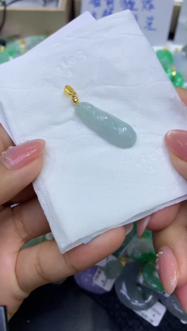 颈饰未镶嵌翡翠天然缅甸A货翡翠