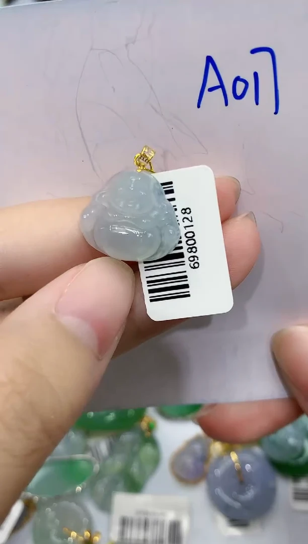 翡翠18K金镶嵌颈饰111111111