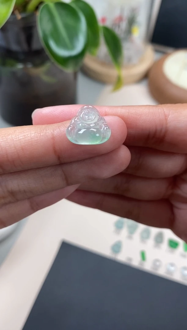 【闪购商品】翡翠颈饰未镶嵌翡翠冰晴裸石