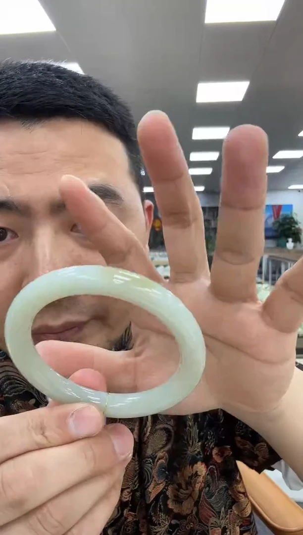 【闪购商品】和田玉手镯未镶嵌且末60  427