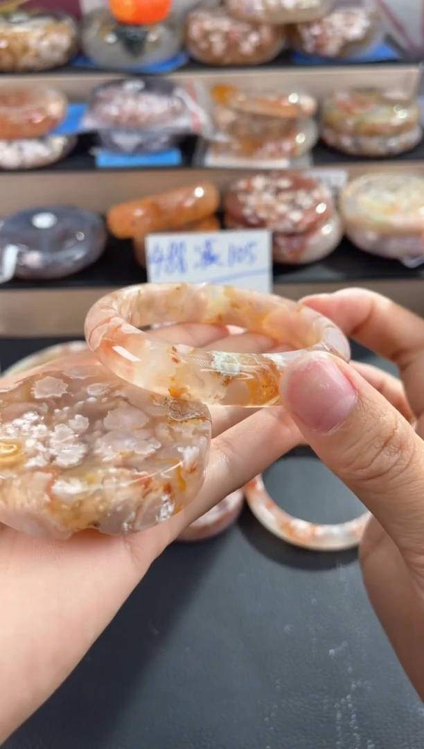 未镶嵌手镯石英质玉57