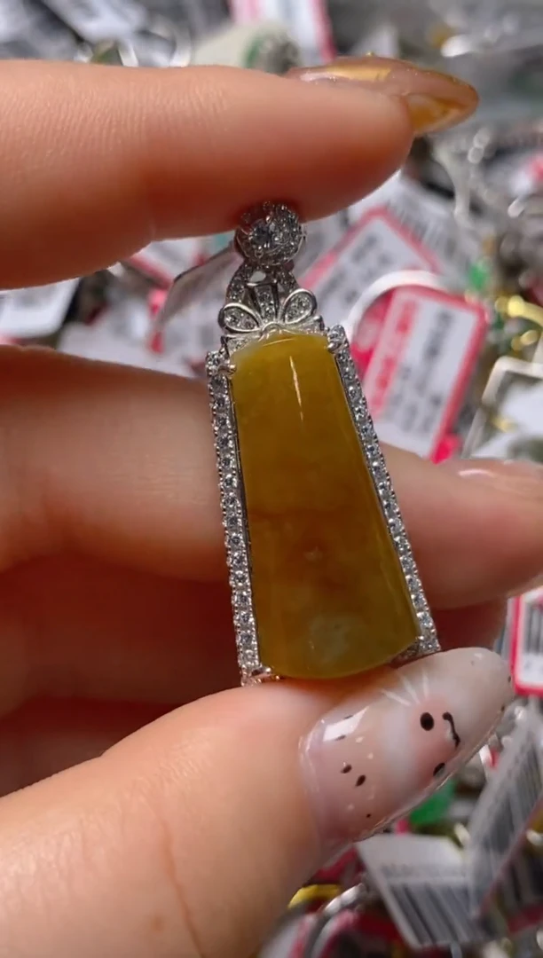 银S925镶嵌戒指翡翠百内无证书