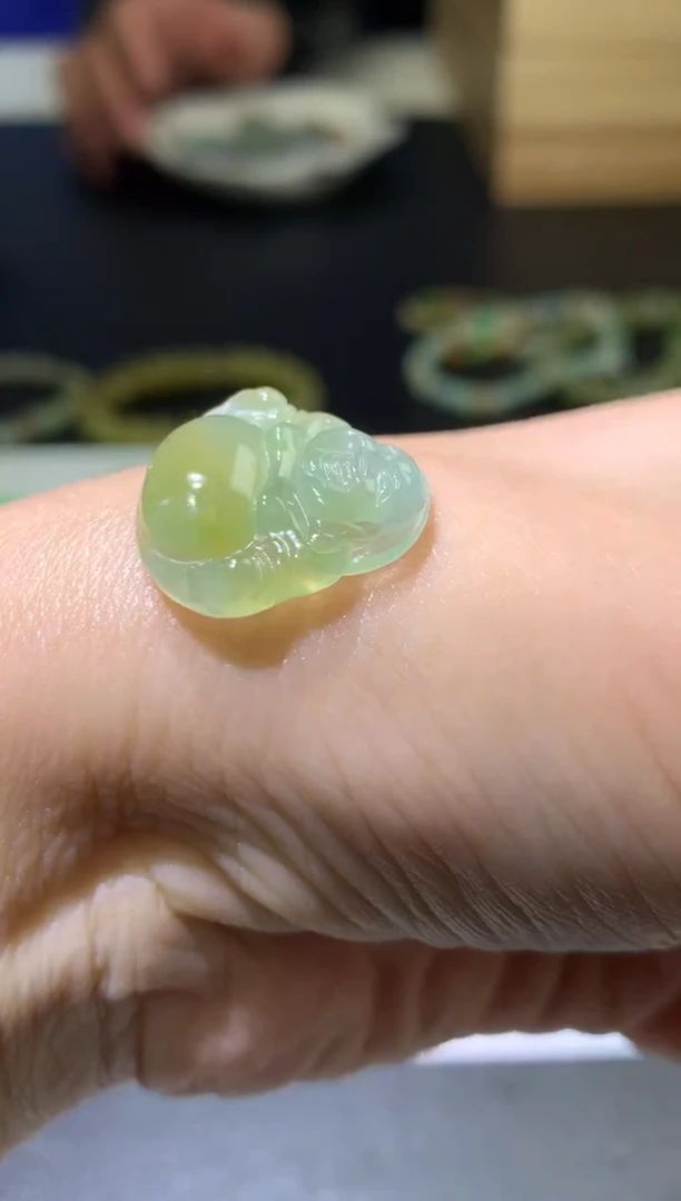 未镶嵌定制翡翠毛货  18.8-21-4.6