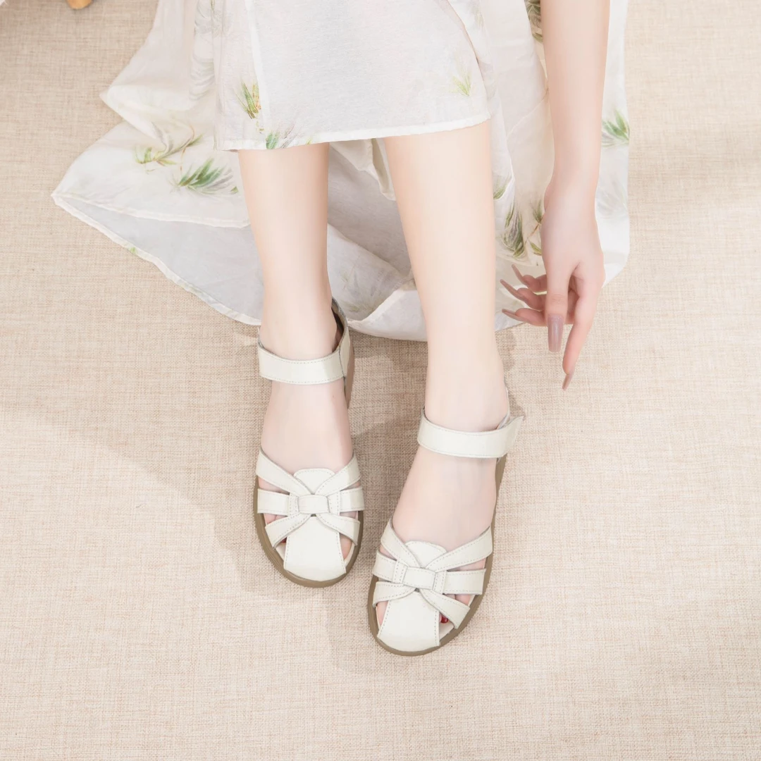 1766夏季真皮凉鞋舒适透气软底轻便防滑女士百搭平底厚底妈妈鞋