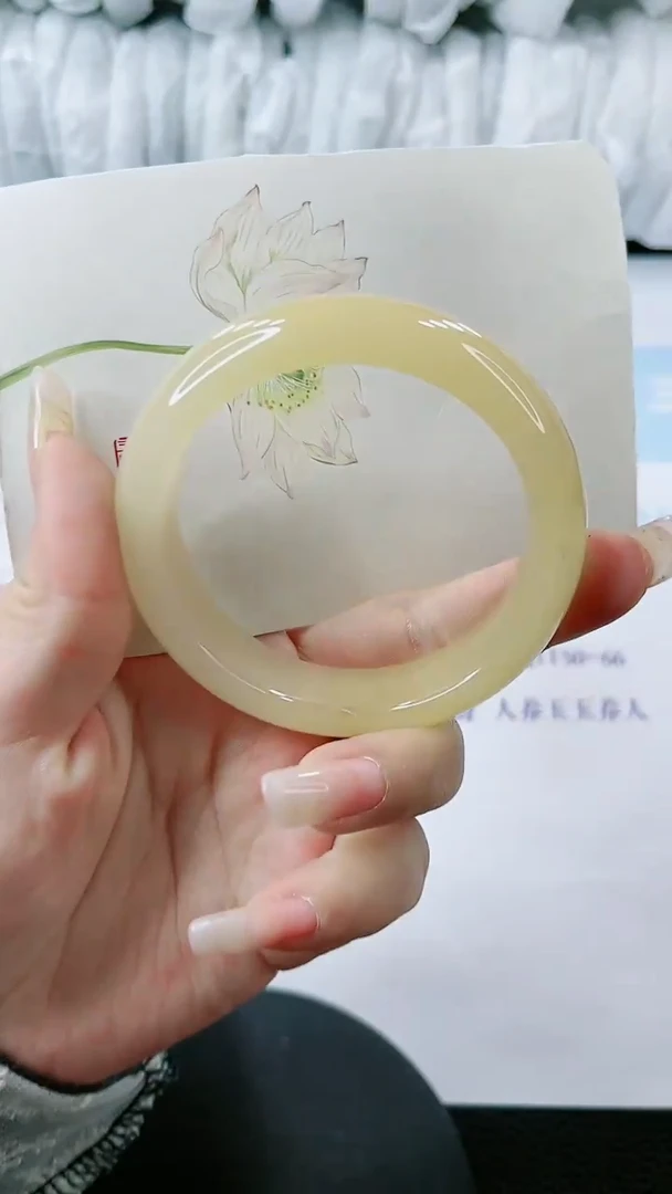 【闪购商品】石英质玉手镯未镶嵌多样性发货P323