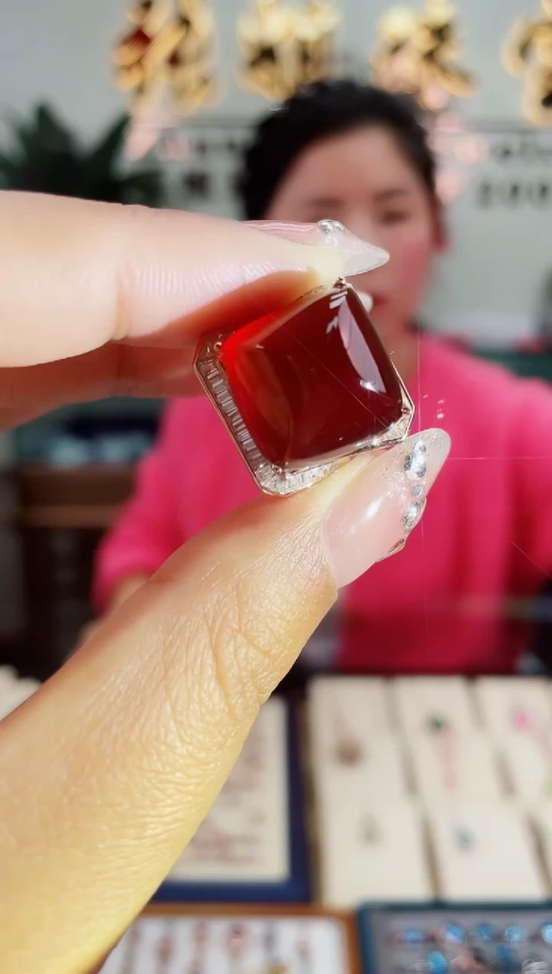 【闪购商品】石榴石戒指银S925镶嵌戒指