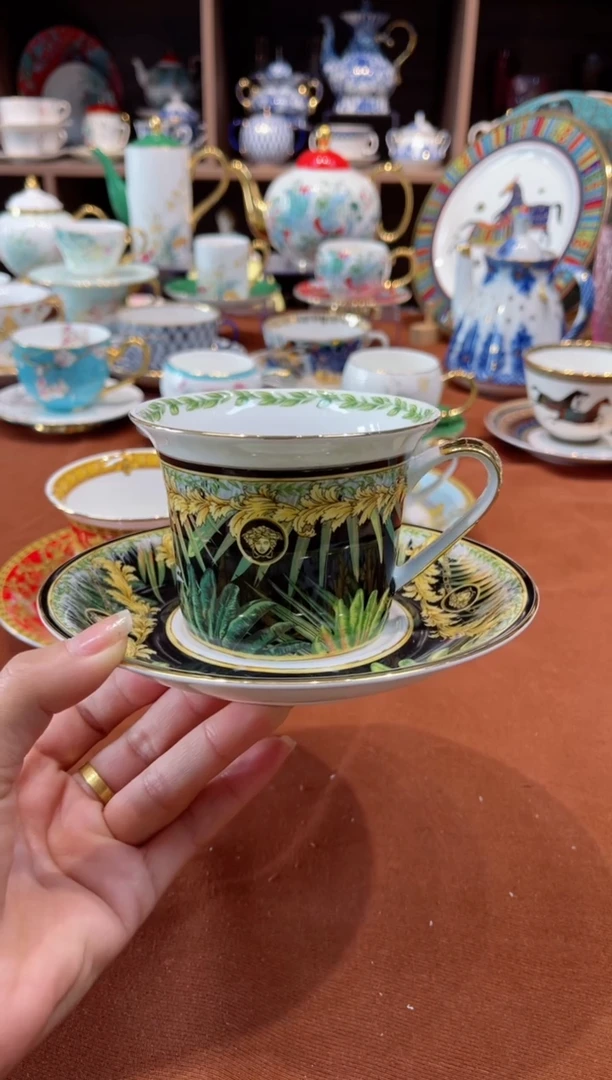 【闪购商品】瓷片范雨林杯碟······