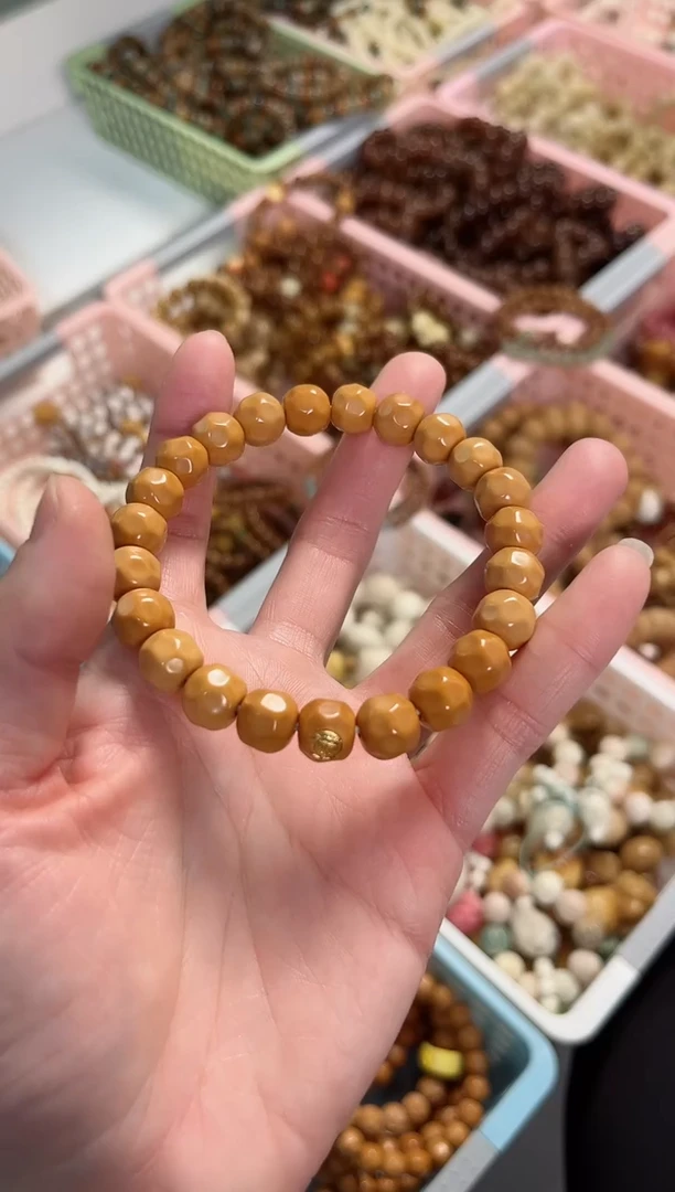 【闪购商品】菩提根/象牙果手串猴头奶酪金标