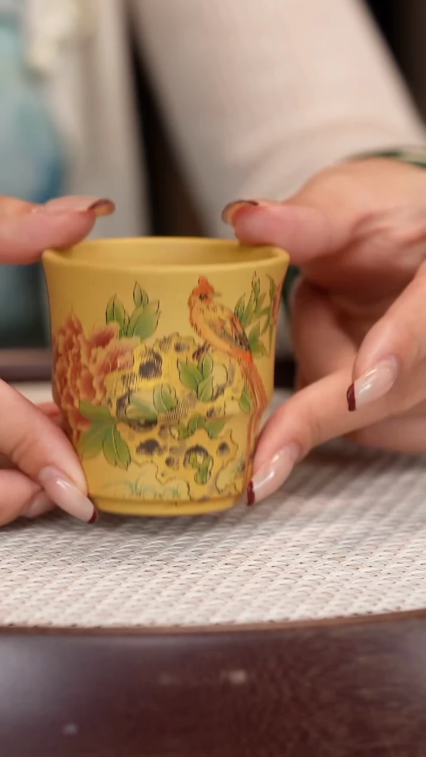紫砂茶杯黄金段牡丹杯
