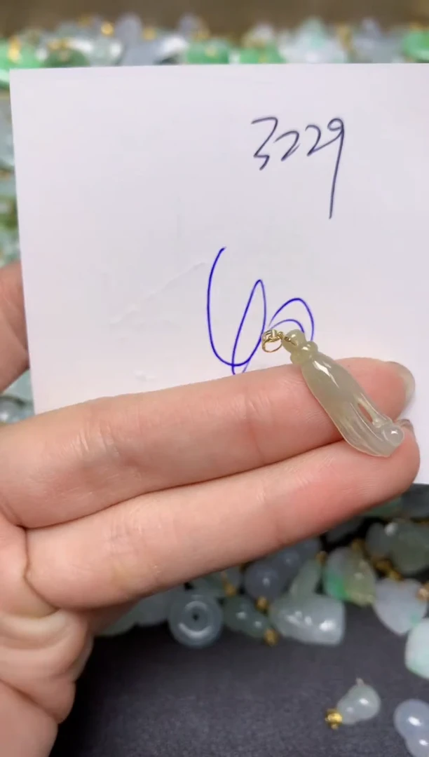 【闪购商品】翡翠颈饰18K金镶嵌 天然翡翠A货