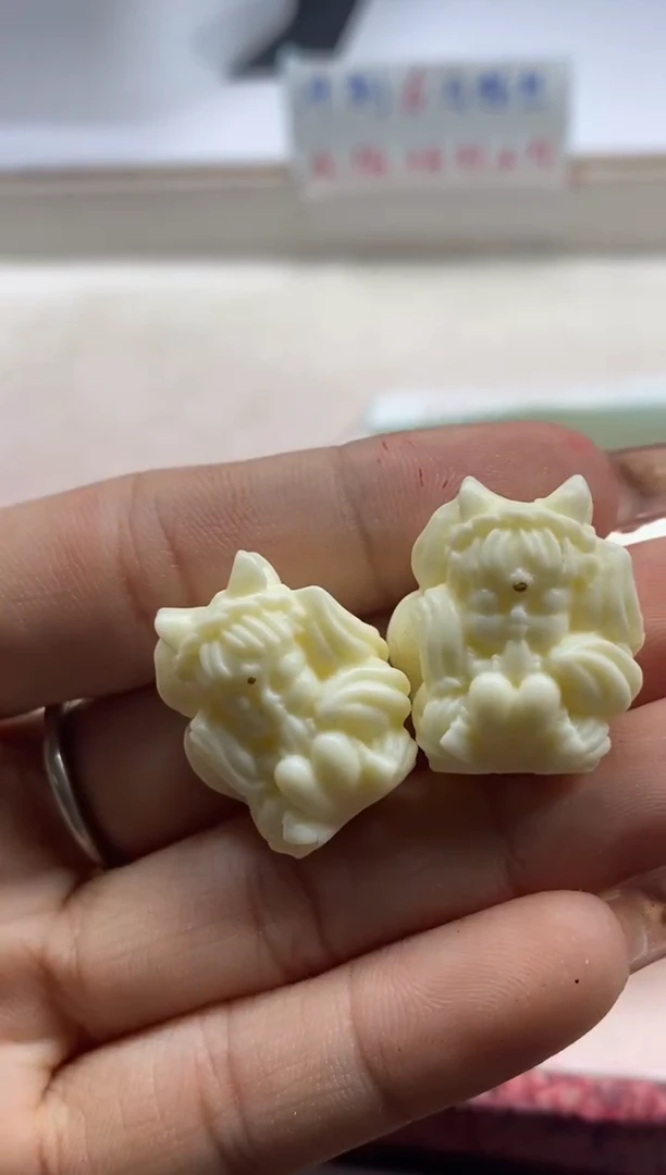 【闪购商品】檀香木散珠w2414牙牙九尾狐*1个