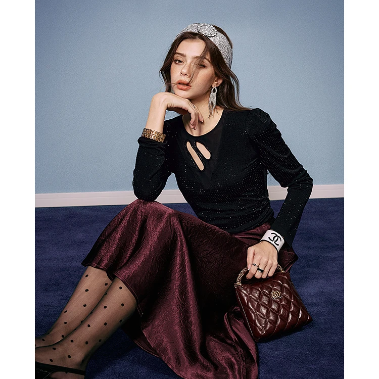 【粉丝专享】CHICHY黑色长袖镂空烫钻衬衫CC1E007251